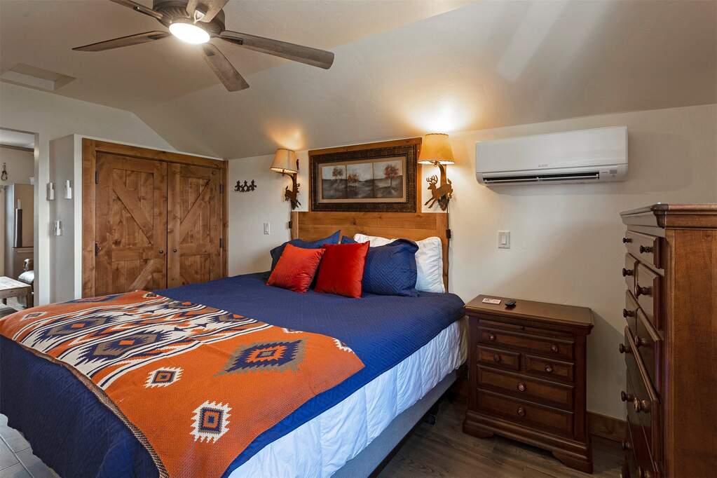 3 Bedroom Single Family Home/House's Image 40