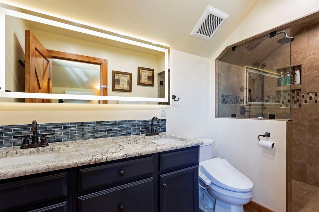 3 Bedroom Single Family Home/House's Image 41