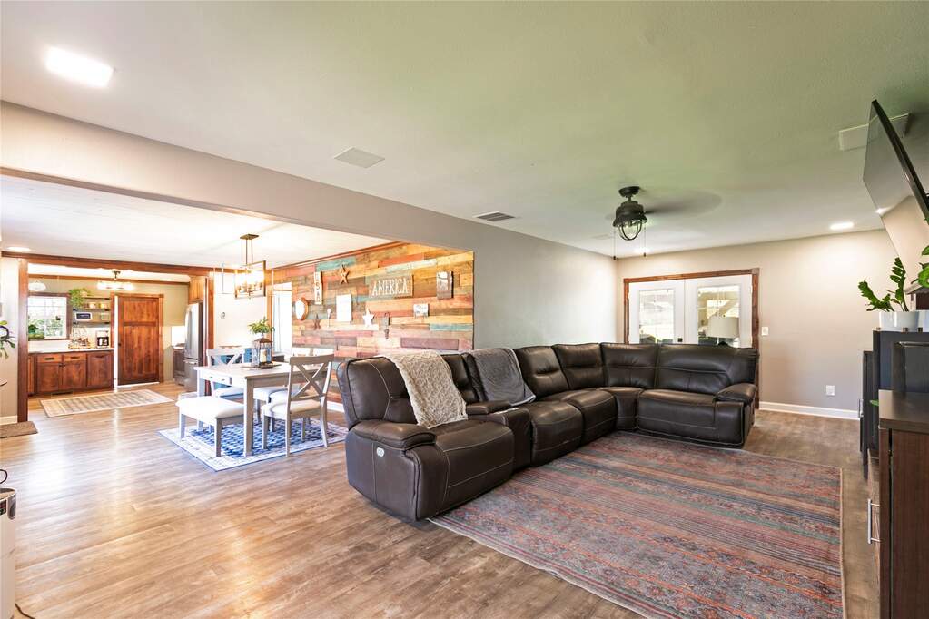 3 Bedroom Single Family Home/House's Image 9