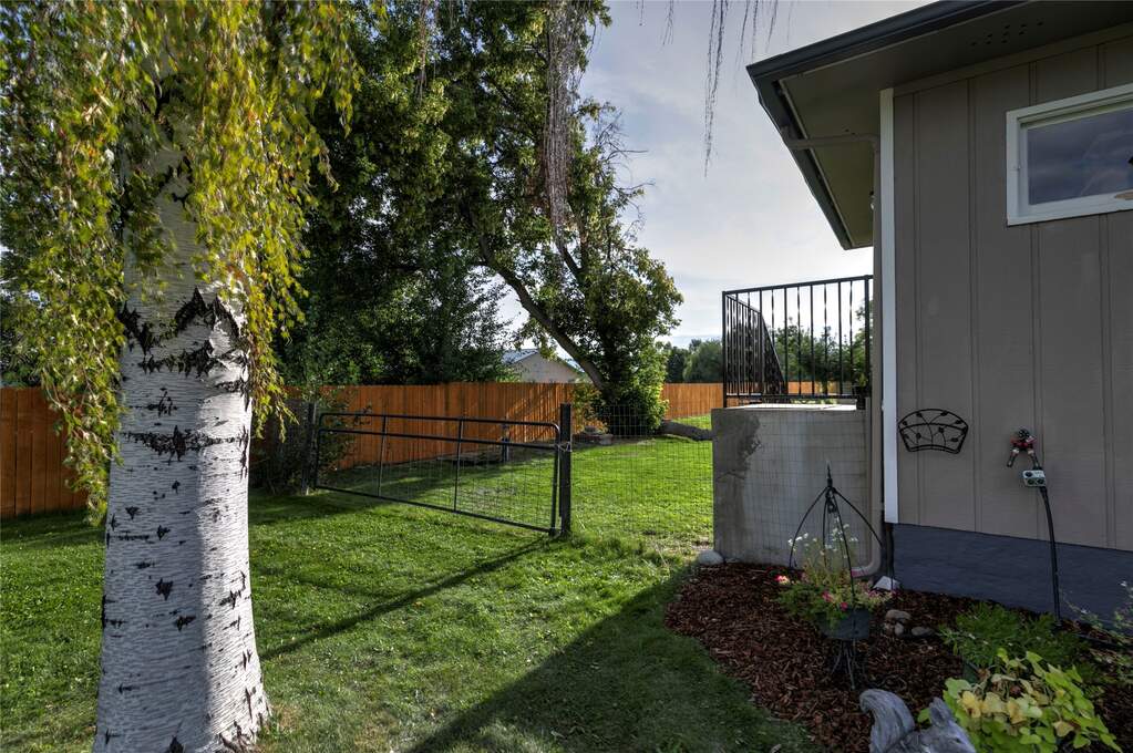 3 Bedroom Single Family Home/House's Image 27