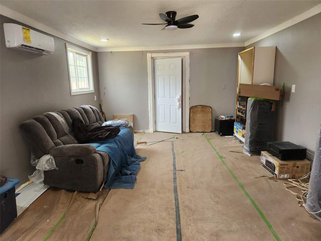 3 Bedroom Single Family Home/House's Image 36