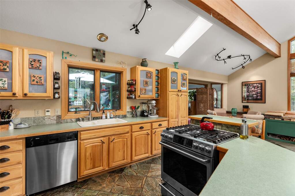 2 Bedroom Single Family Home/House's Image 6