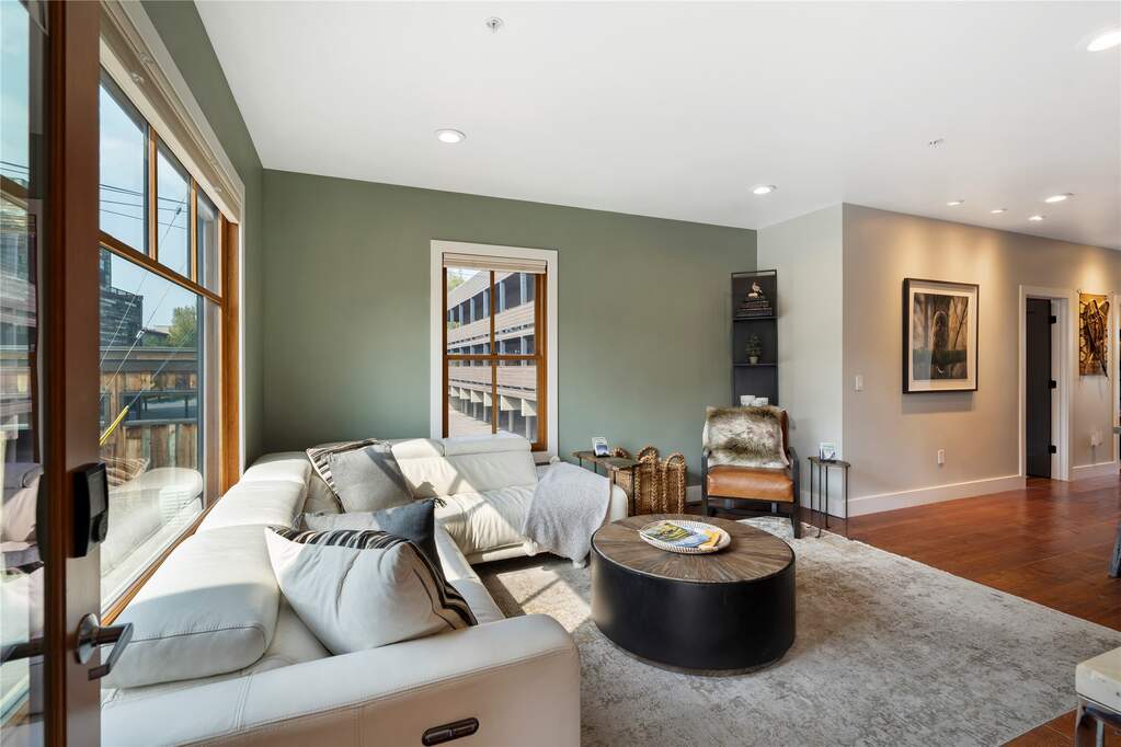 2 Bedroom Apartment/Flat's Image 8