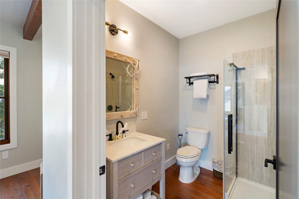 2 Bedroom Apartment/Flat's Image 18