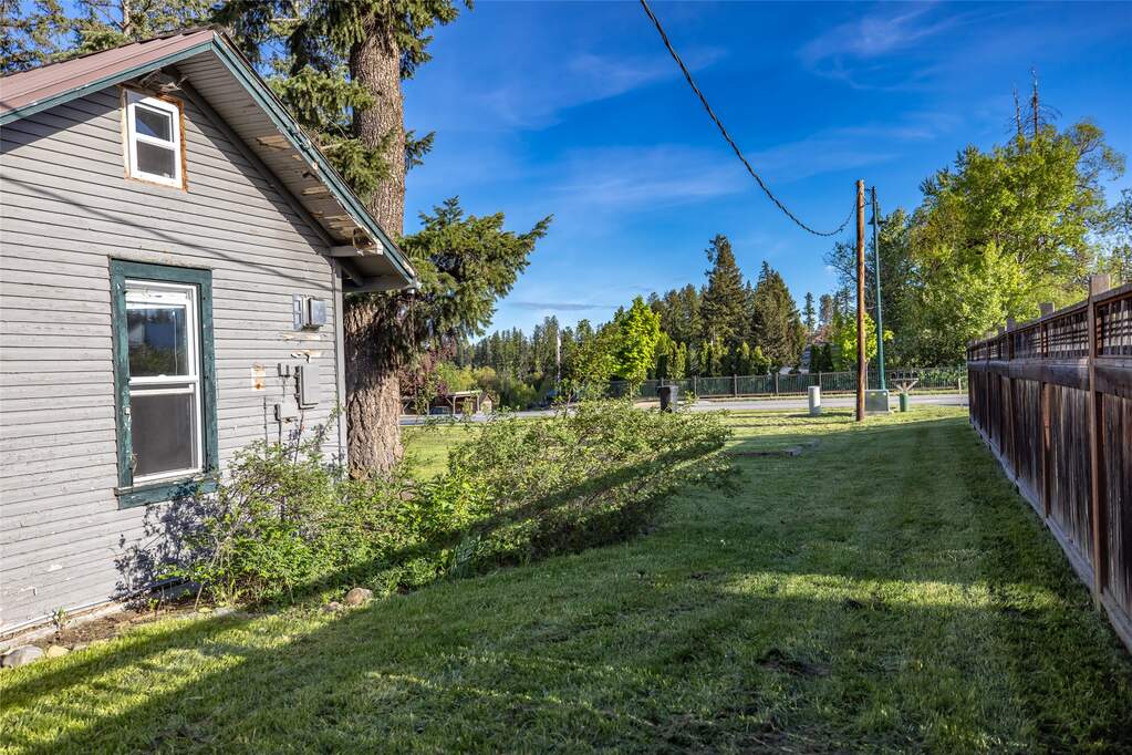 2 Bedroom Single Family Home/House's Image 18