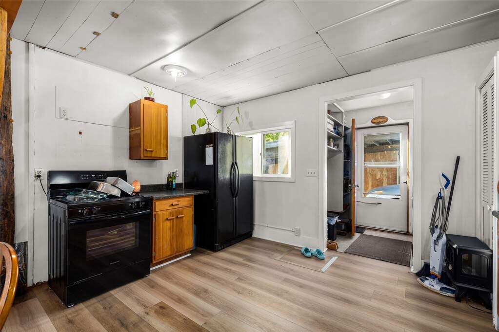 2 Bedroom Single Family Home/House's Image 6