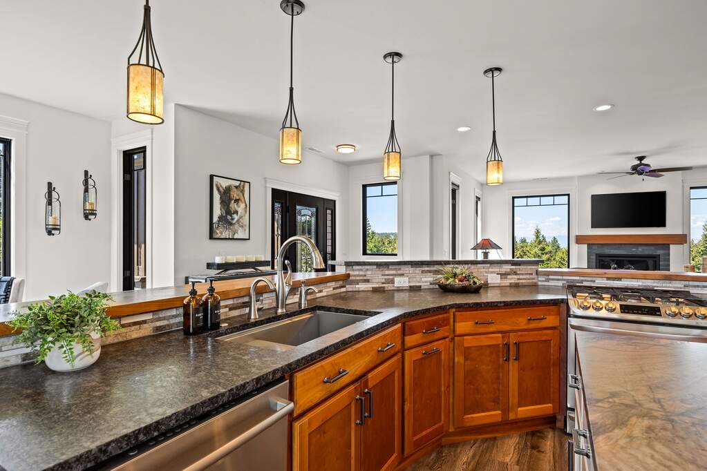 3 Bedroom Single Family Home/House's Image 7