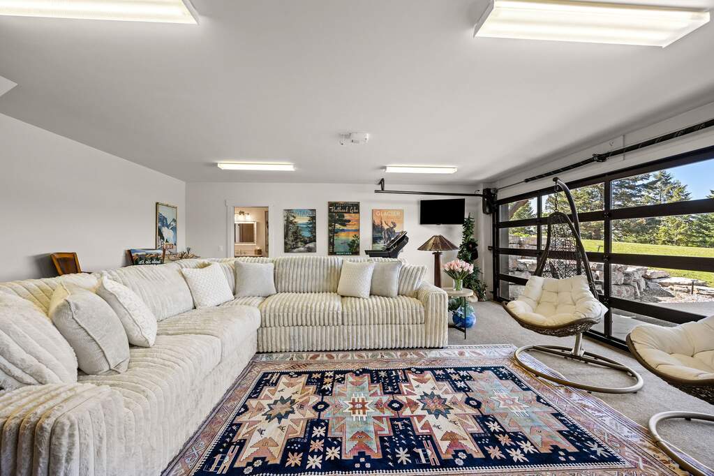 3 Bedroom Single Family Home/House's Image 40