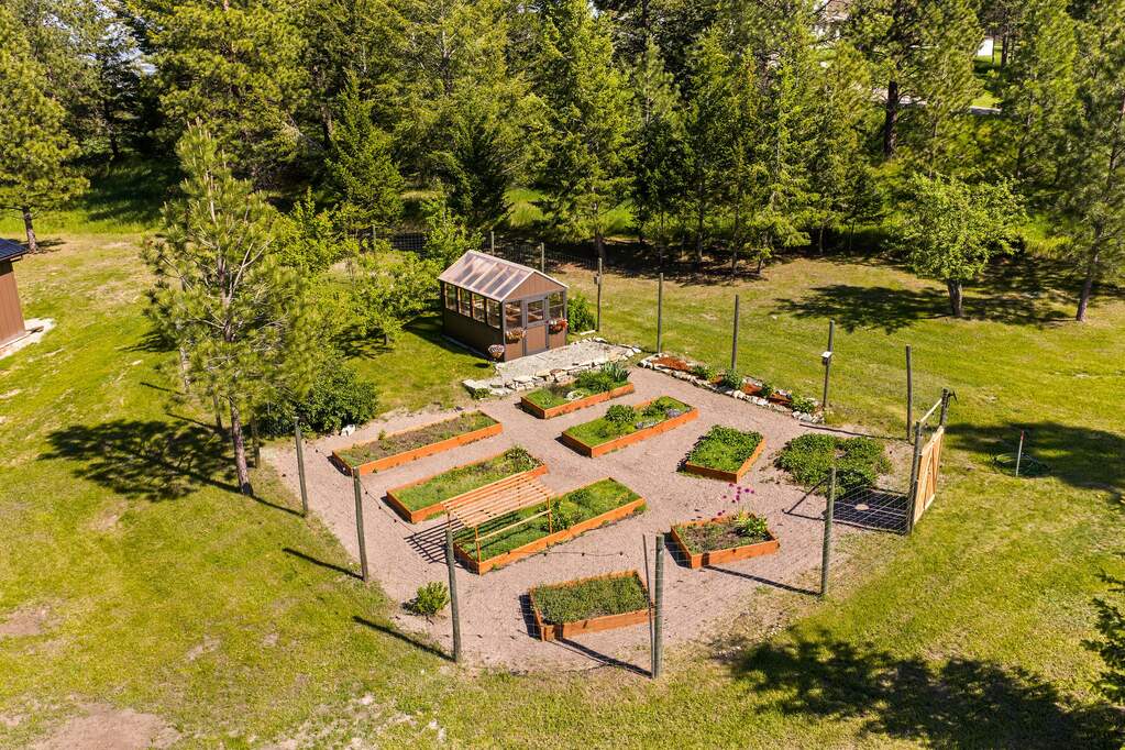 3 Bedroom Single Family Home/House's Image 62