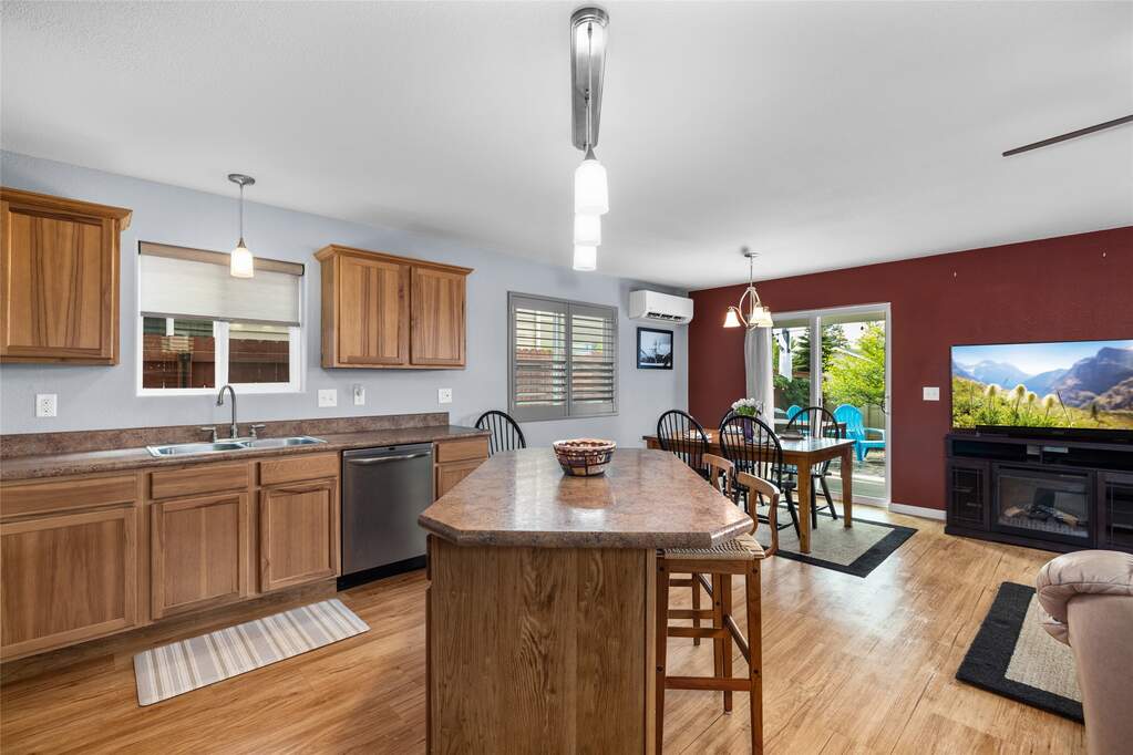 3 Bedroom Villa/Townhouse's Image 6