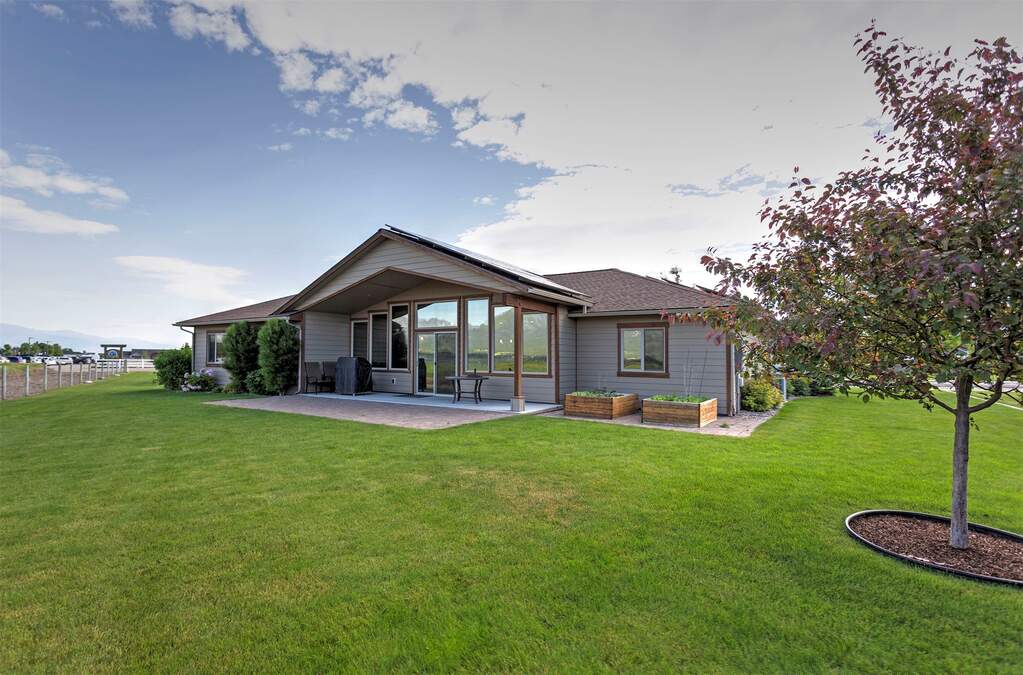 3 Bedroom Single Family Home/House's Image 9