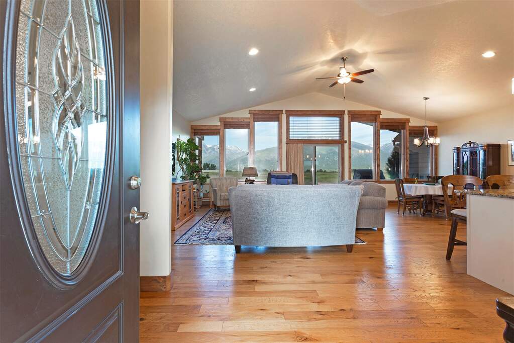 3 Bedroom Single Family Home/House's Image 11