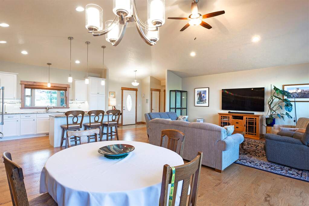 3 Bedroom Single Family Home/House's Image 16