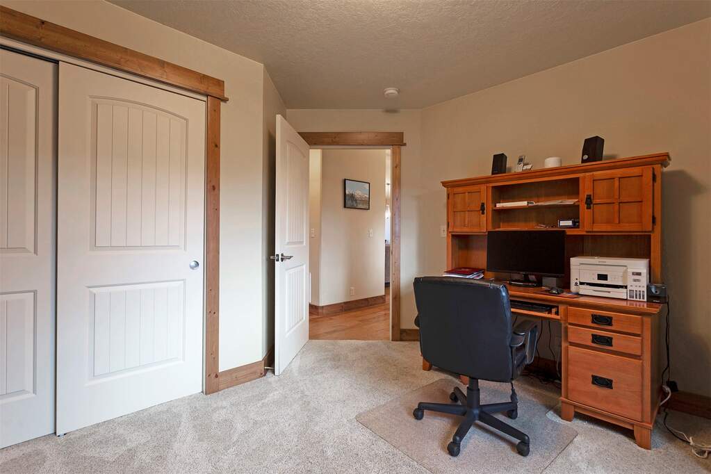 3 Bedroom Single Family Home/House's Image 32