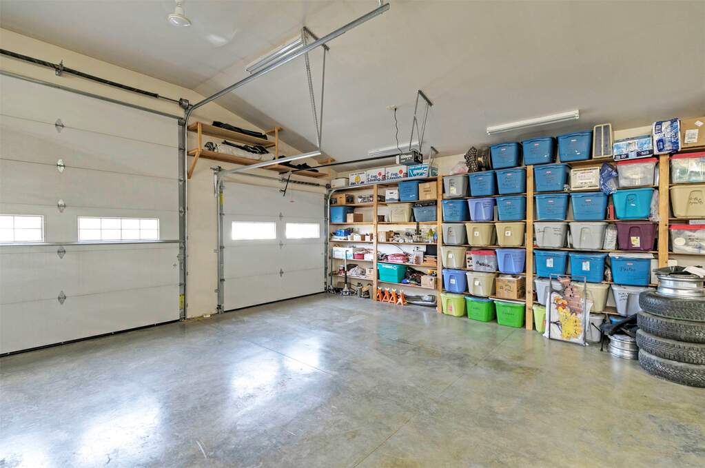 4 Bedroom Single Family Home/House's Image 16