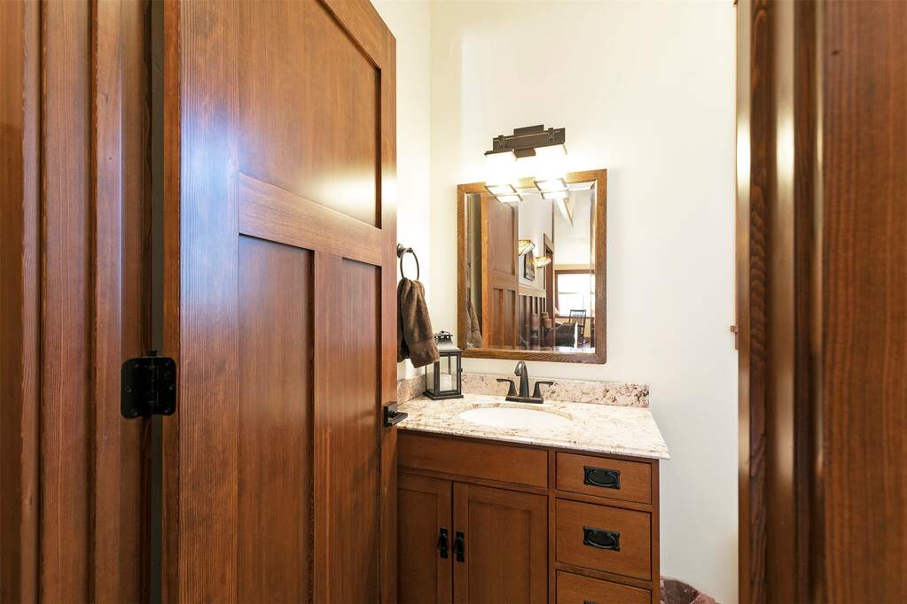 4 Bedroom Single Family Home/House's Image 22