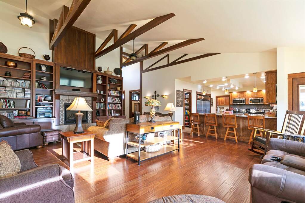 4 Bedroom Single Family Home/House's Image 28