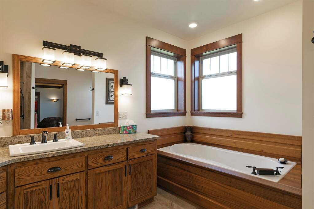 4 Bedroom Single Family Home/House's Image 45
