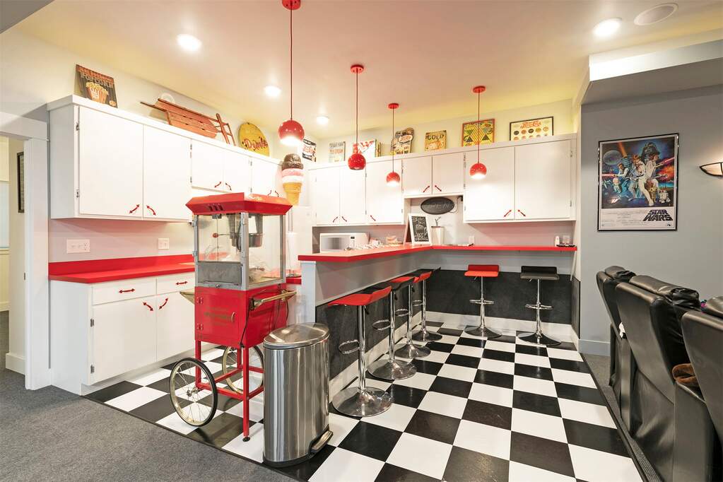 4 Bedroom Single Family Home/House's Image 53