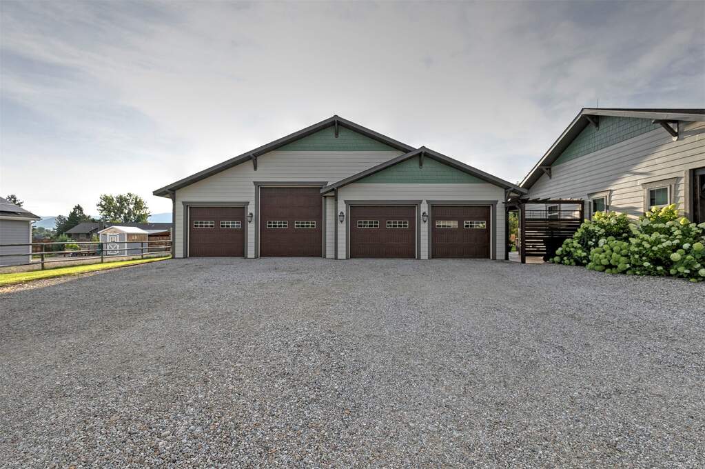 4 Bedroom Single Family Home/House's Image 75