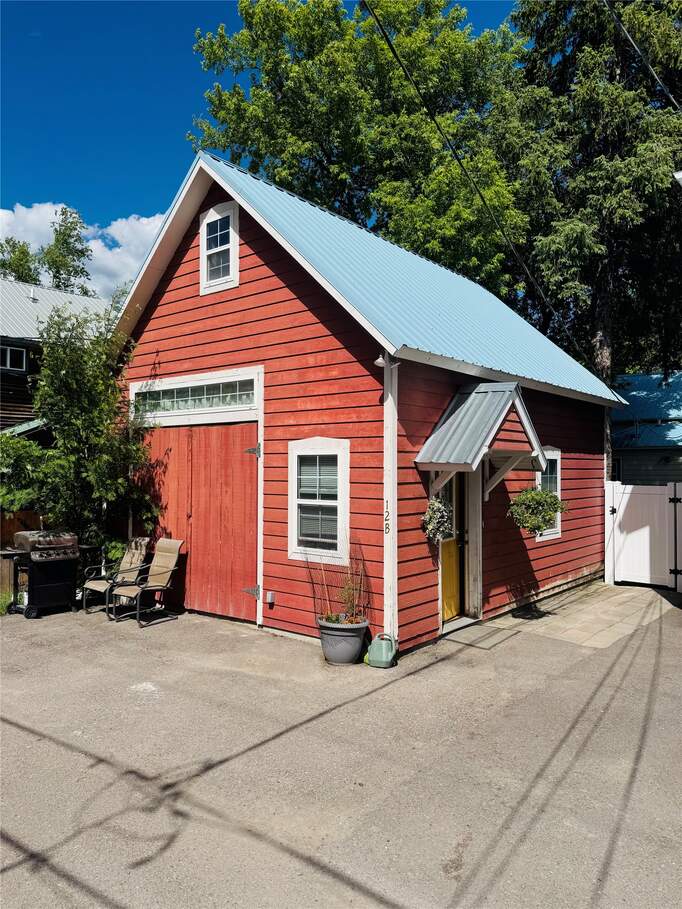 2 Bedroom Single Family Home/House's Image 43