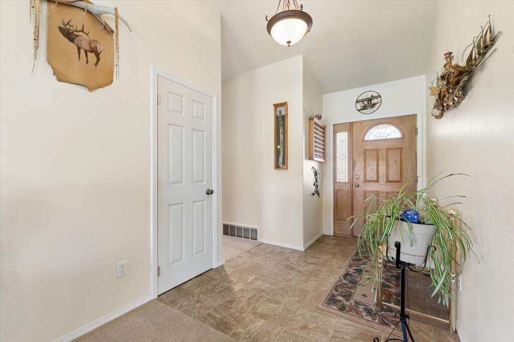 3 Bedroom Single Family Home/House's Image 13