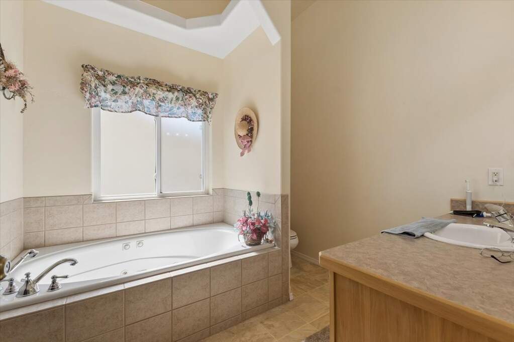 3 Bedroom Single Family Home/House's Image 18