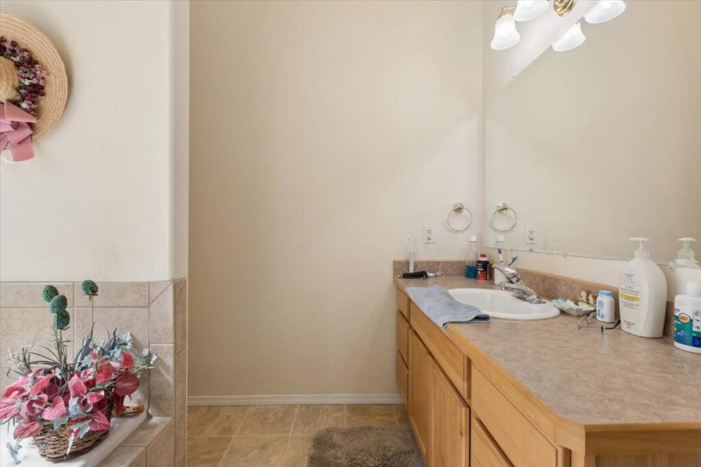 3 Bedroom Single Family Home/House's Image 19