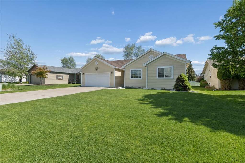 3 Bedroom Single Family Home/House's Image 23