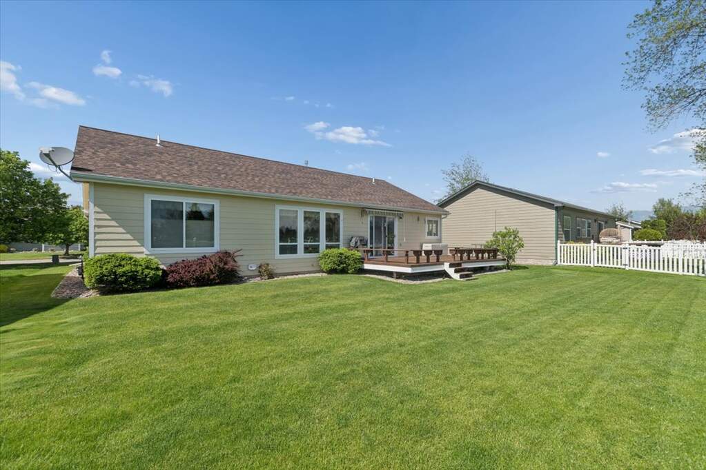 3 Bedroom Single Family Home/House's Image 24