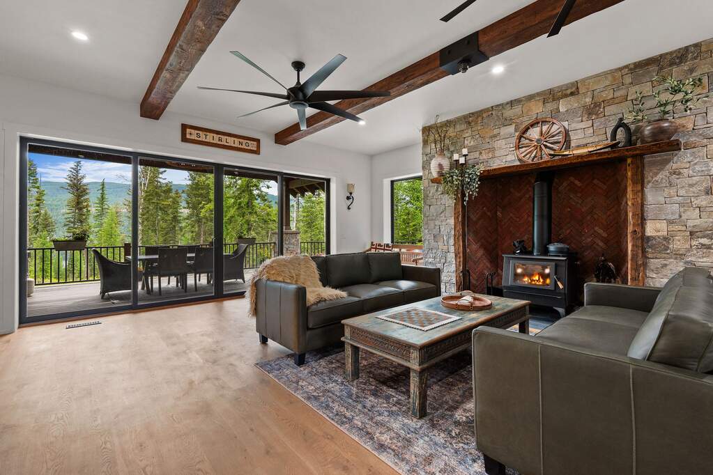 5 Bedroom Single Family Home/House's Image 12