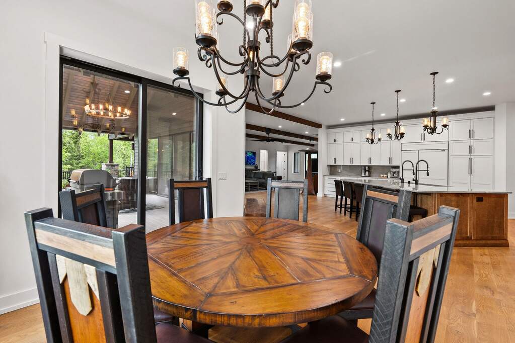 5 Bedroom Single Family Home/House's Image 25