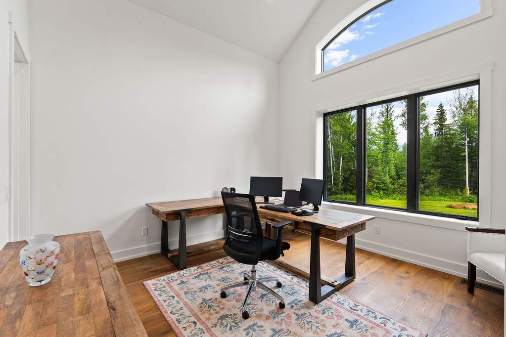 5 Bedroom Single Family Home/House's Image 40
