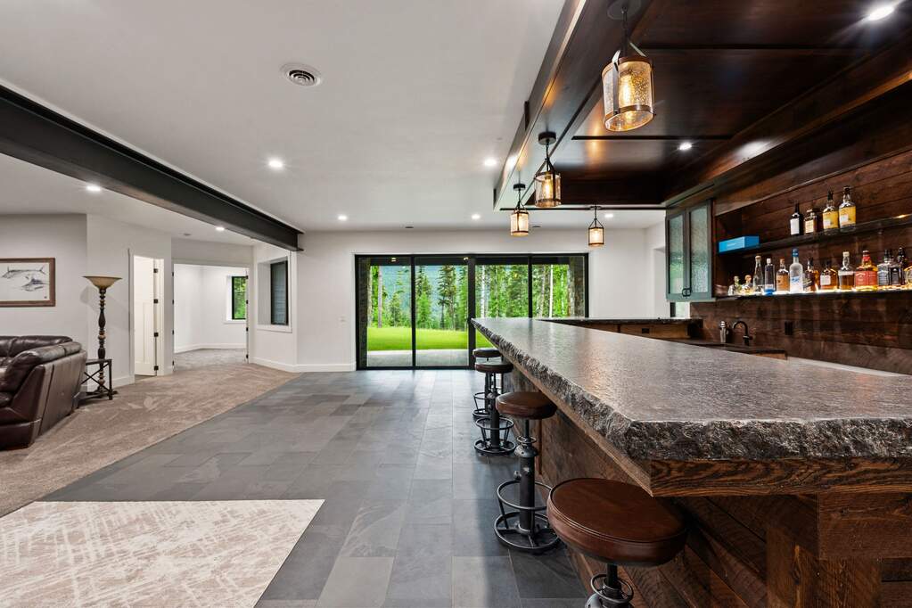 5 Bedroom Single Family Home/House's Image 45