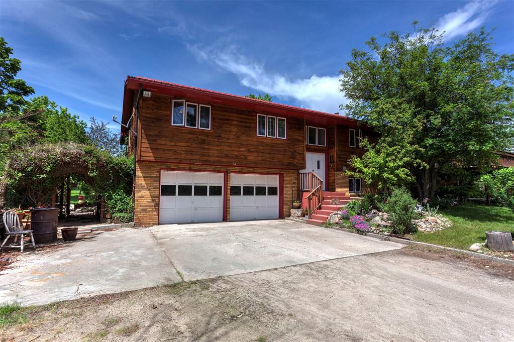 6 Bedroom Single Family Home/House's Image 60