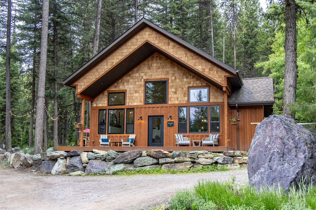 13 Bedroom Single Family Home/House's Image 68