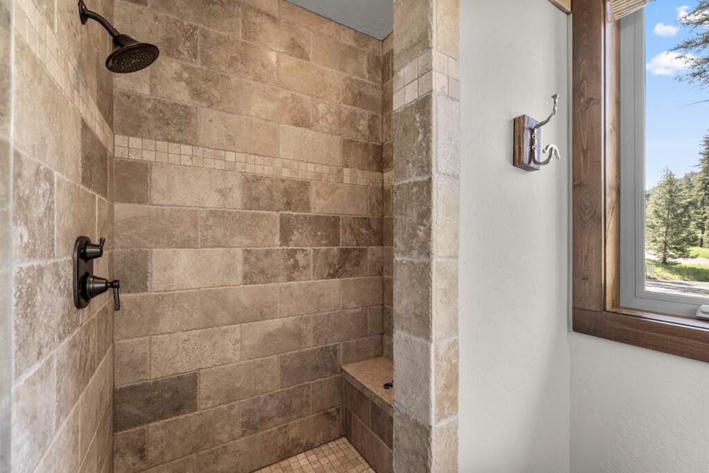4 Bedroom Single Family Home/House's Image 21