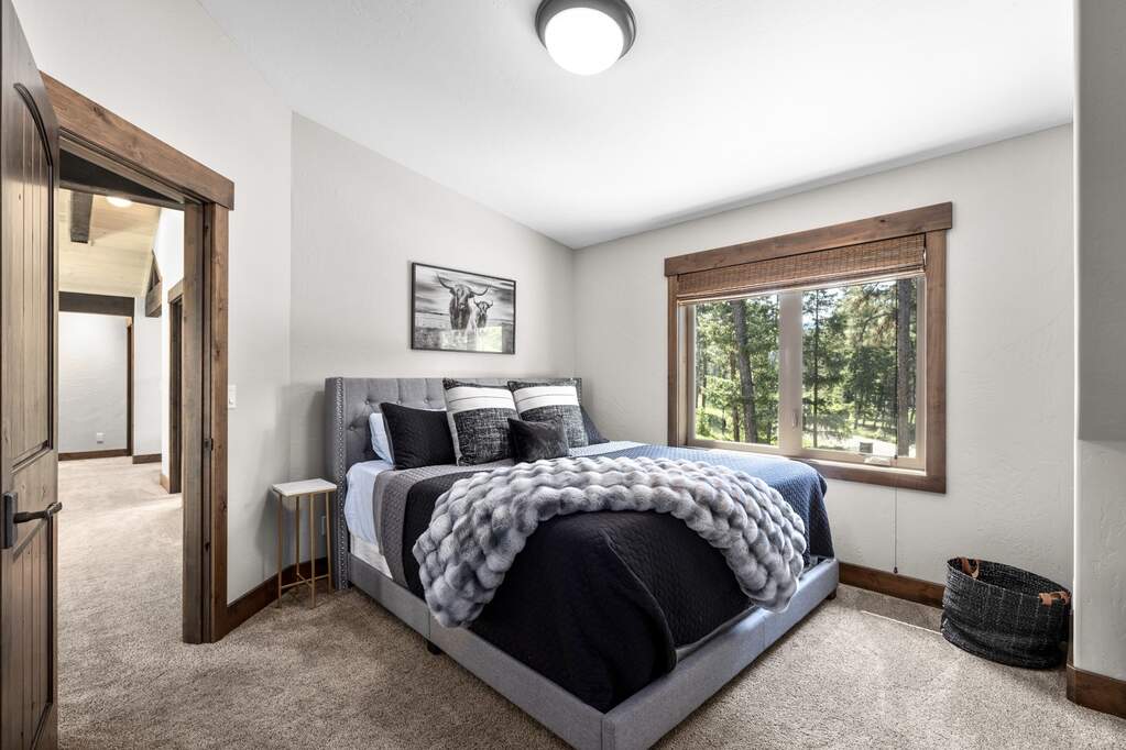 4 Bedroom Single Family Home/House's Image 29