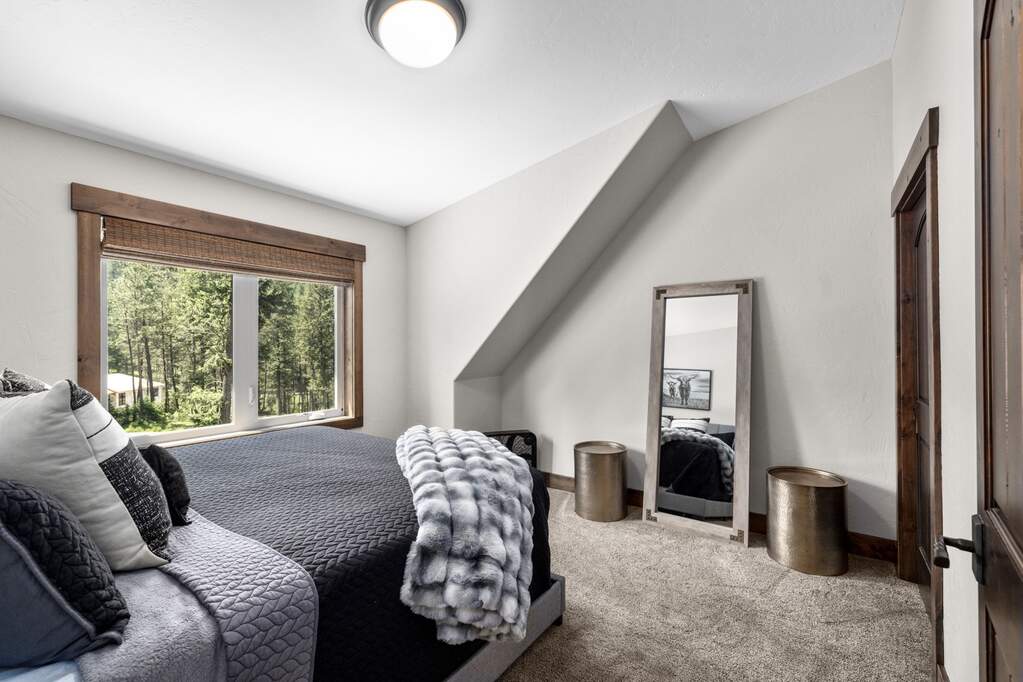 4 Bedroom Single Family Home/House's Image 30