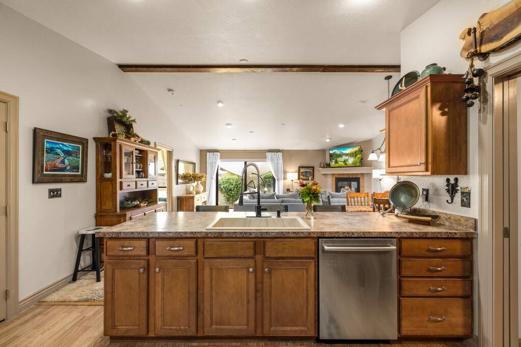3 Bedroom Villa/Townhouse's Image 18