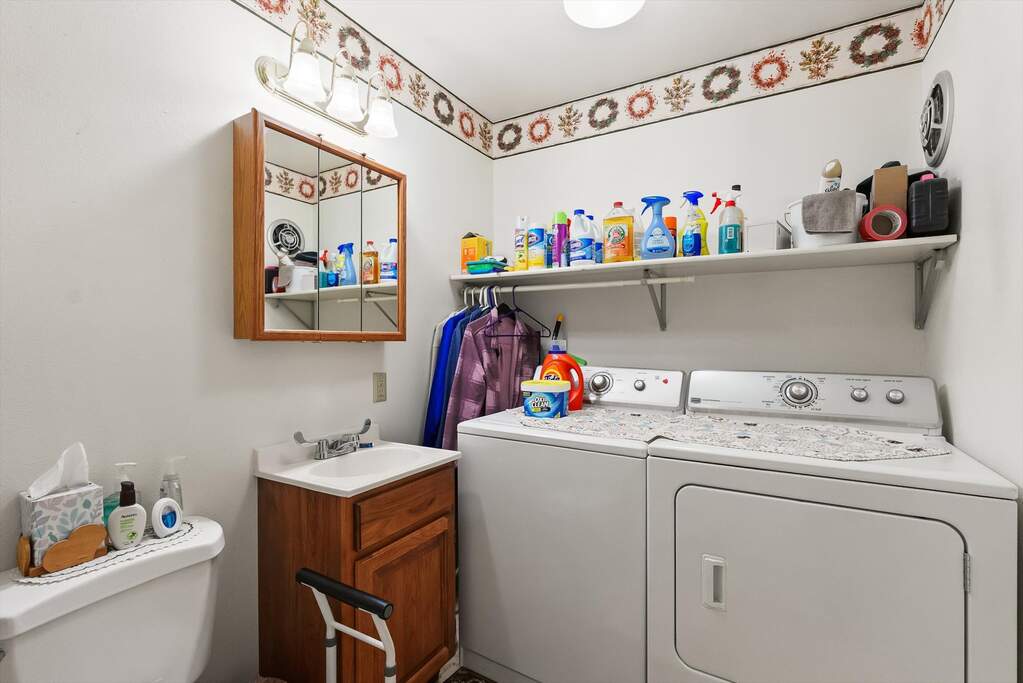 8 Bedroom Multi Unit's Image 23