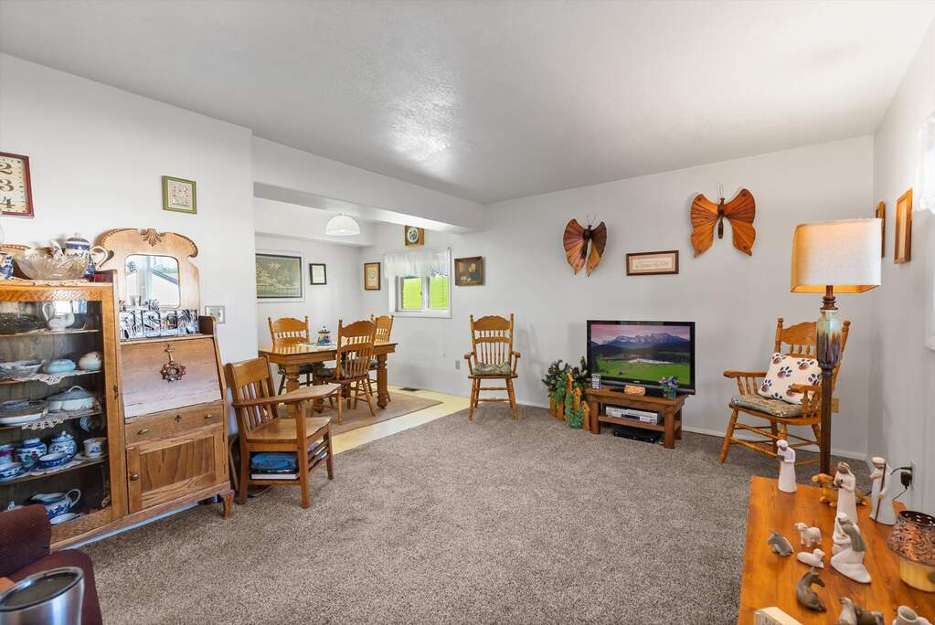 8 Bedroom Multi Unit's Image 5