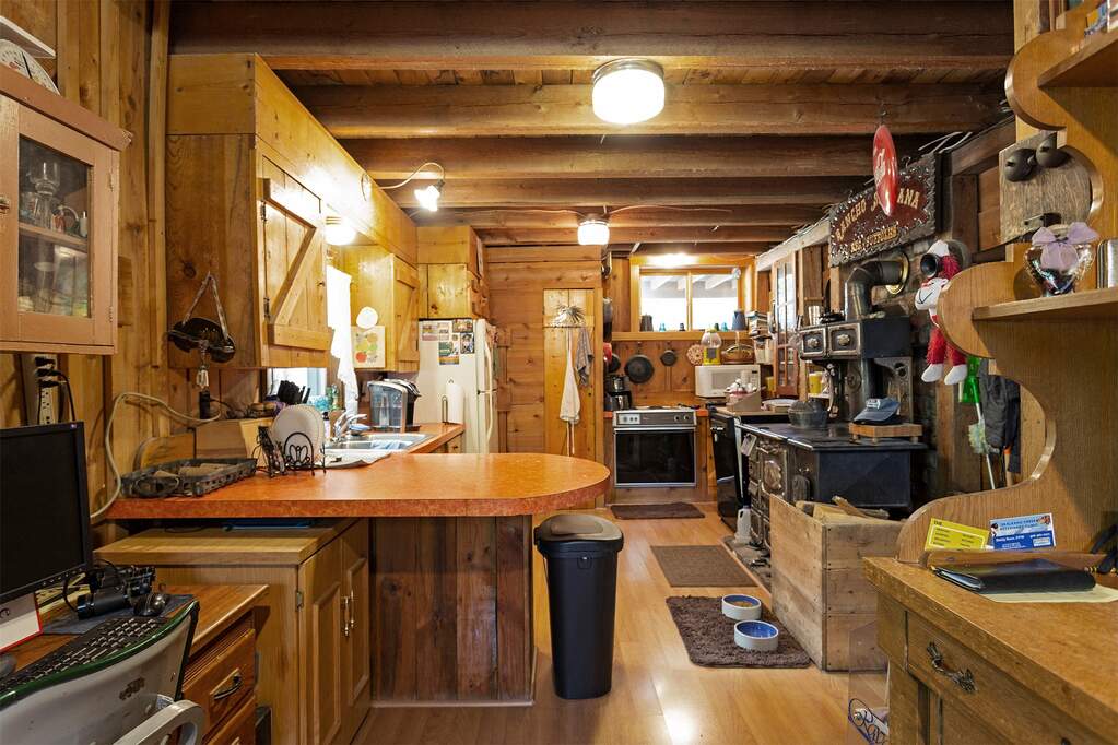 2 Bedroom Single Family Home/House's Image 9