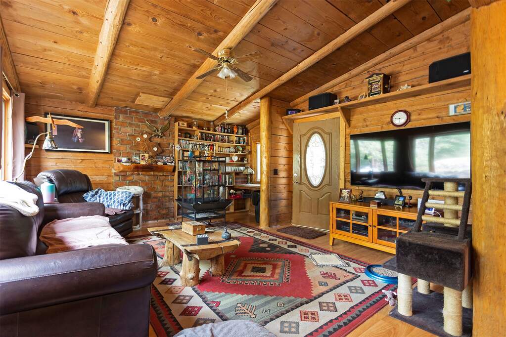 2 Bedroom Single Family Home/House's Image 6
