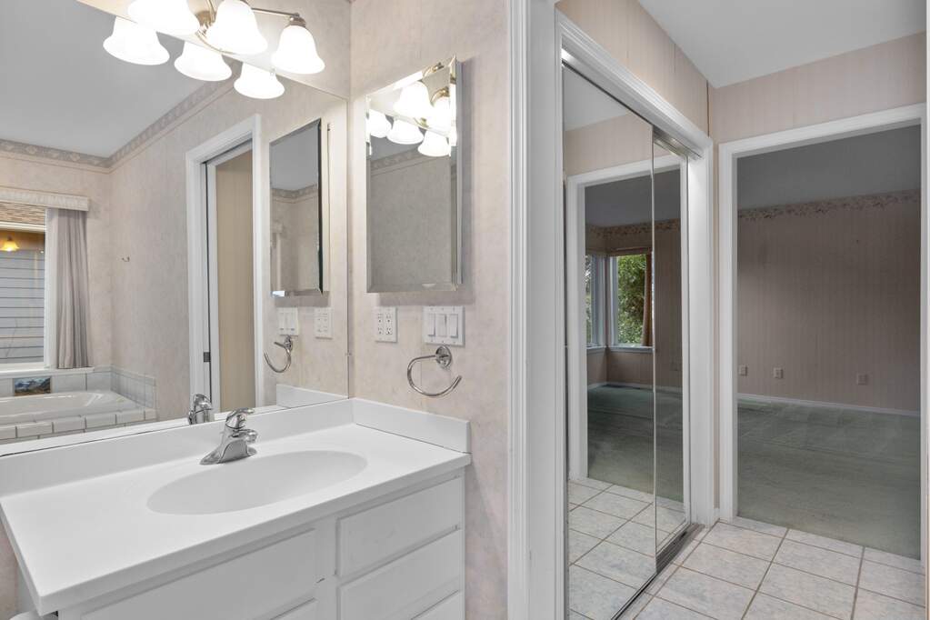 3 Bedroom Single Family Home/House's Image 22