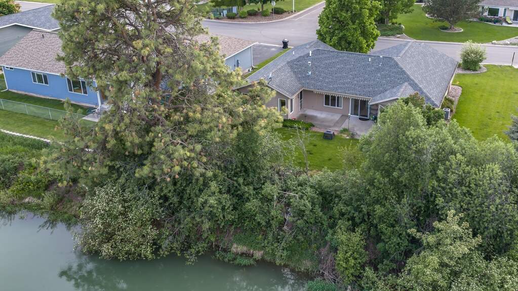3 Bedroom Single Family Home/House's Image 47