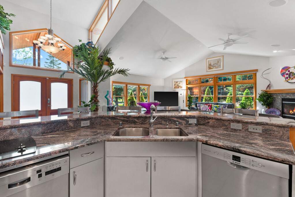 3 Bedroom Single Family Home/House's Image 16