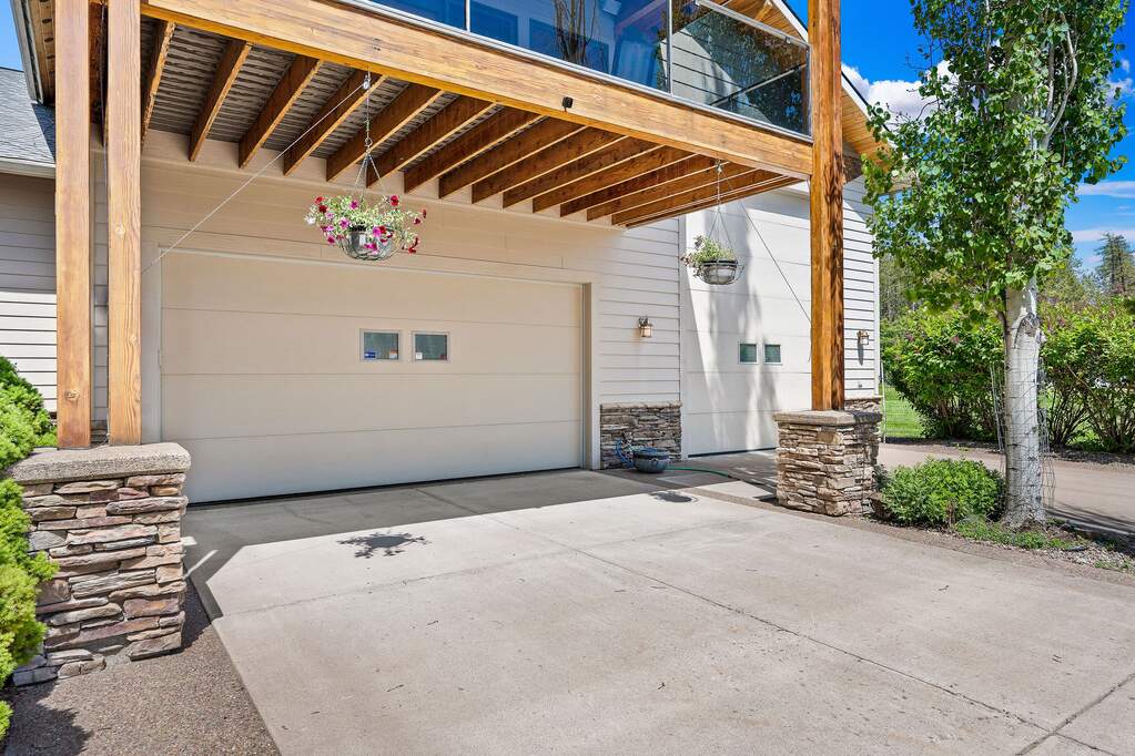 3 Bedroom Single Family Home/House's Image 42