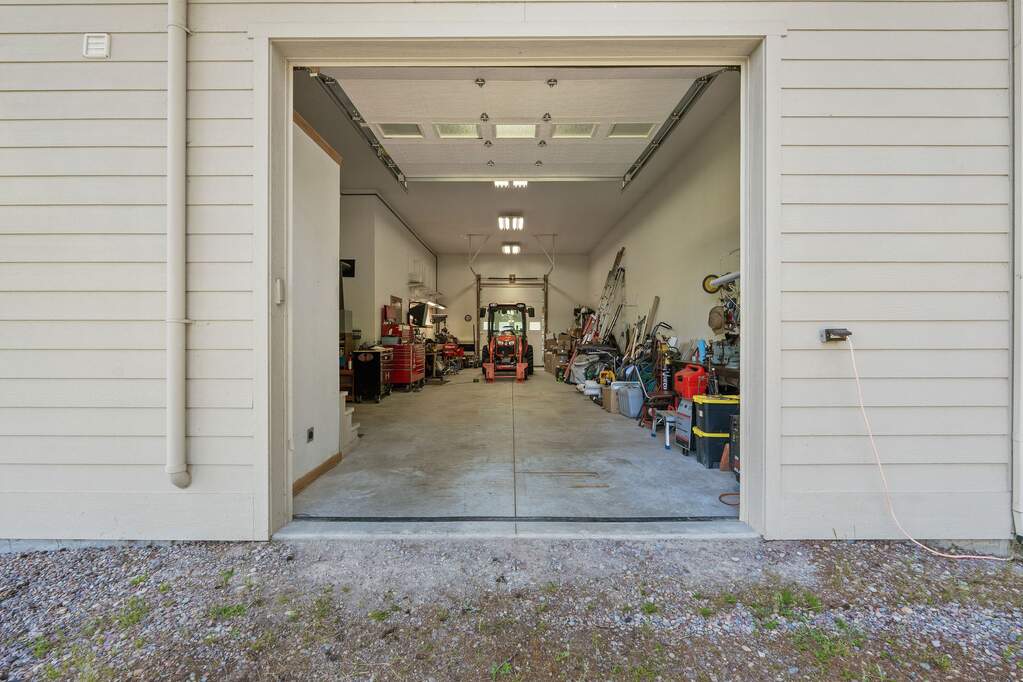 3 Bedroom Single Family Home/House's Image 49