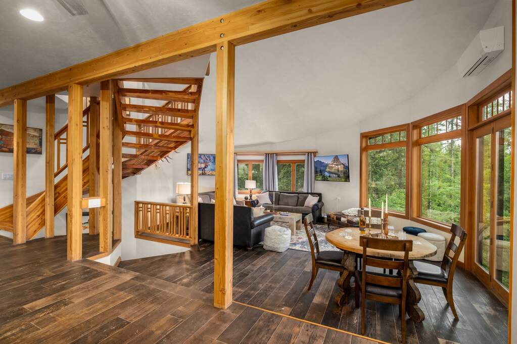 5 Bedroom Single Family Home/House's Image 20